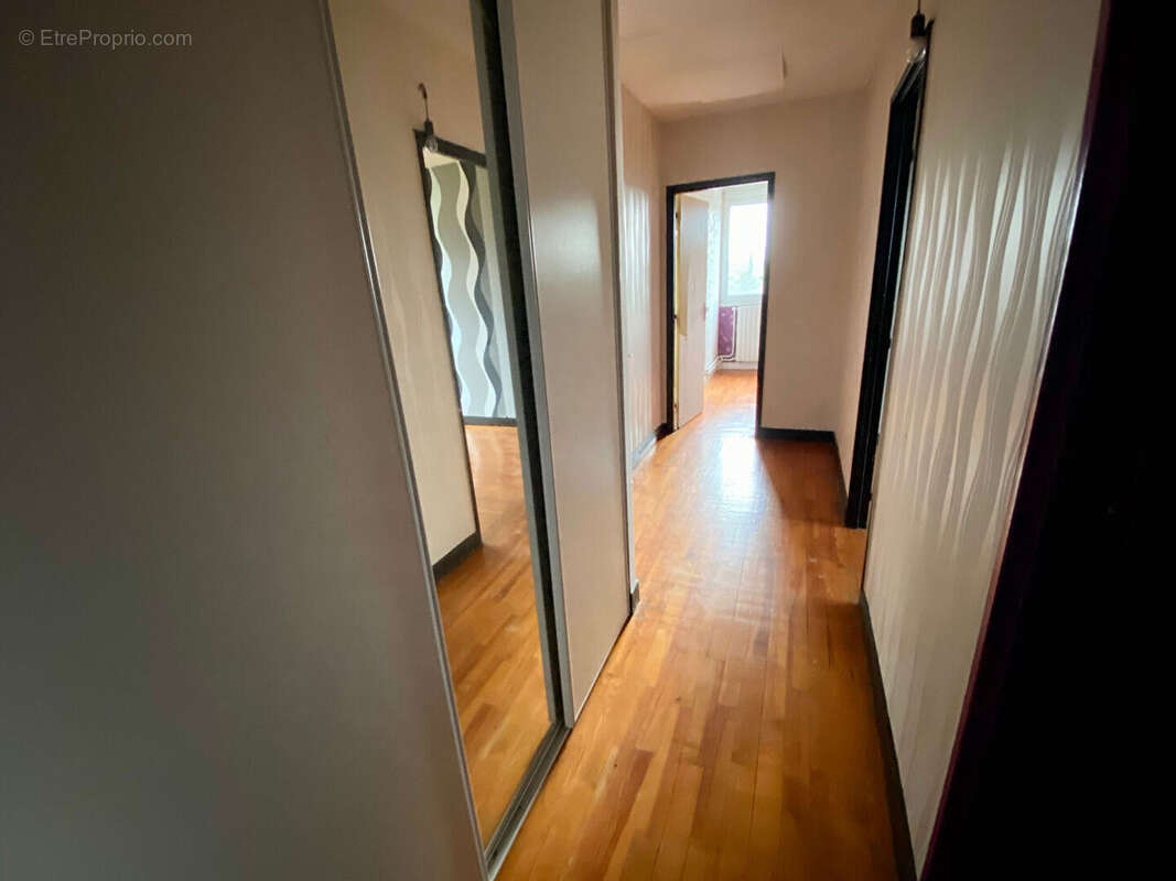 Appartement à NEUNKIRCHEN-LES-BOUZONVILLE