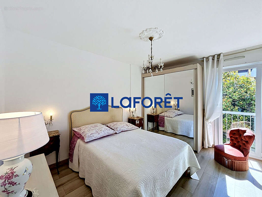 Appartement à LE PRADET