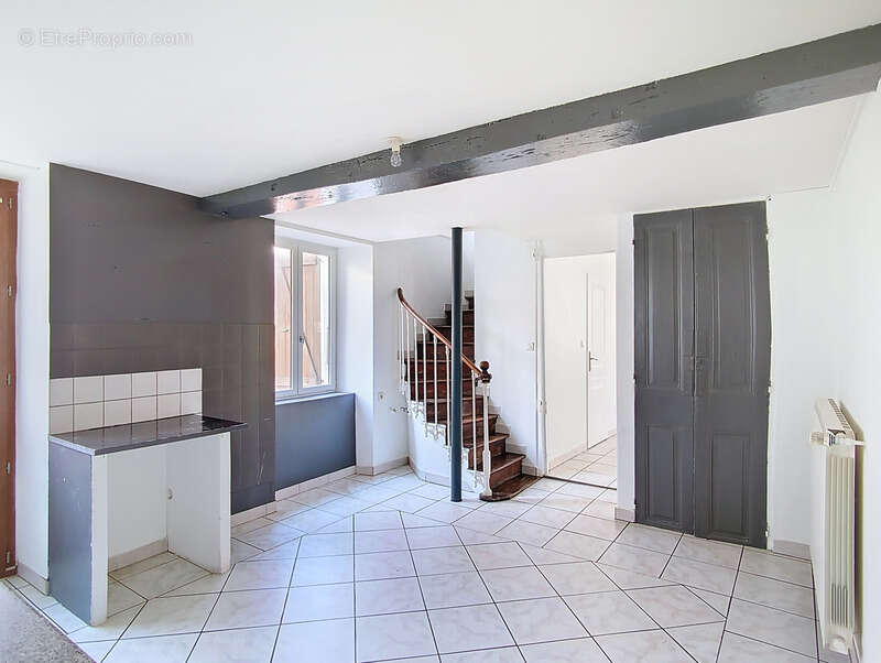 Maison de village 4 pièces – 103 m² – Le Grand-Lemps (38690) - photo 2