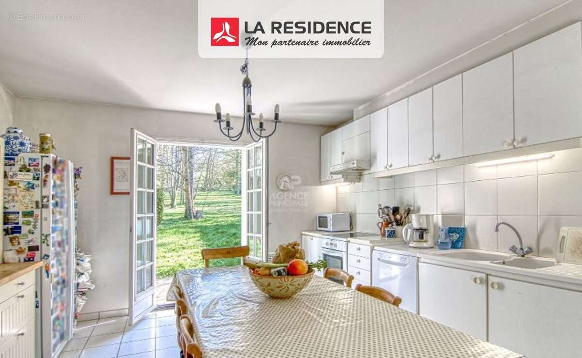 Maison à L&#039;ETANG-LA-VILLE