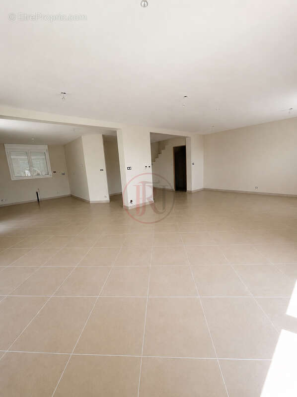 Maison Mitoyenne 120m2 - photo 2