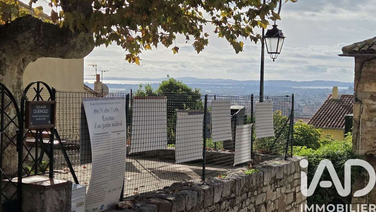 Photo 2 - Maison à HYERES