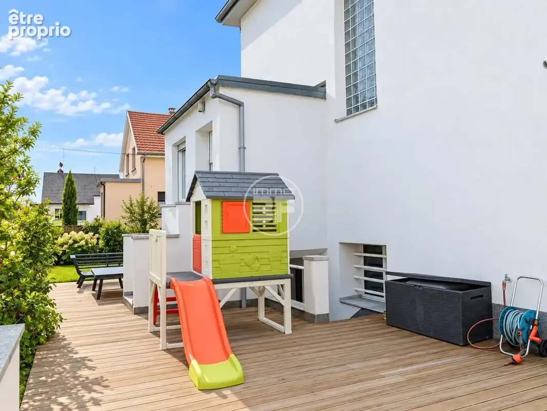 Maison 5 pièces 110 m² à vendre à Saint-Louis (68300) - photo 6