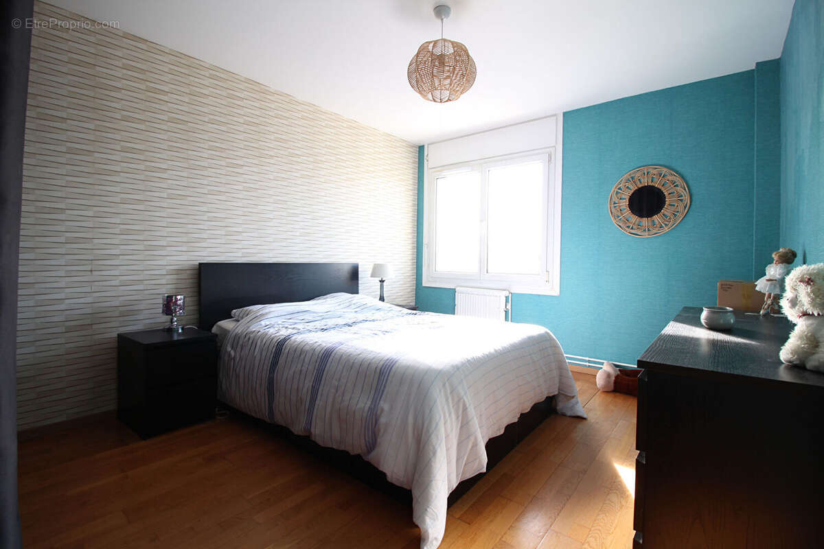 Appartement à SARTROUVILLE