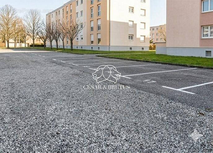Parking à ROANNE