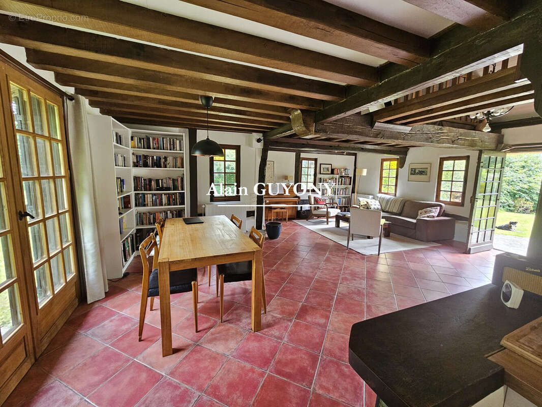 Maison à PONT-L'EVEQUE