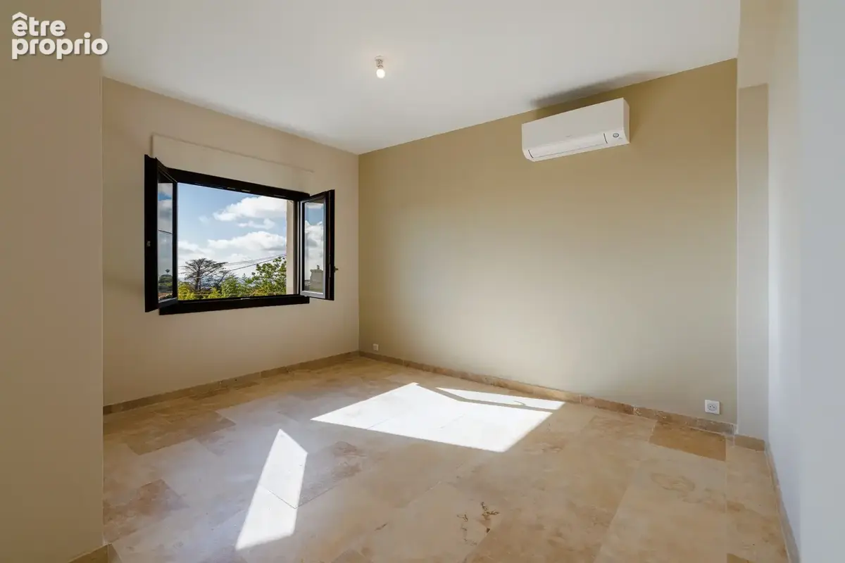 Maison entièrement rénovée avec piscine, à 200 m du village - photo 14