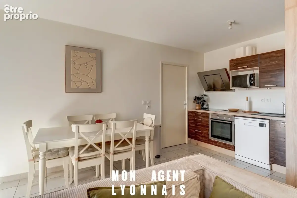Appartement 4 pièces 68 m² à vendre à Bron (69500) - photo 2