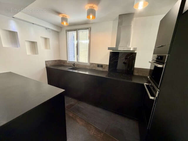 Appartement à EGUILLES