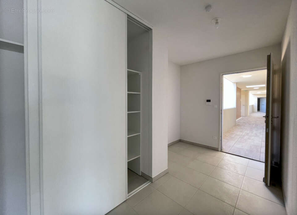 Appartement à GILETTE