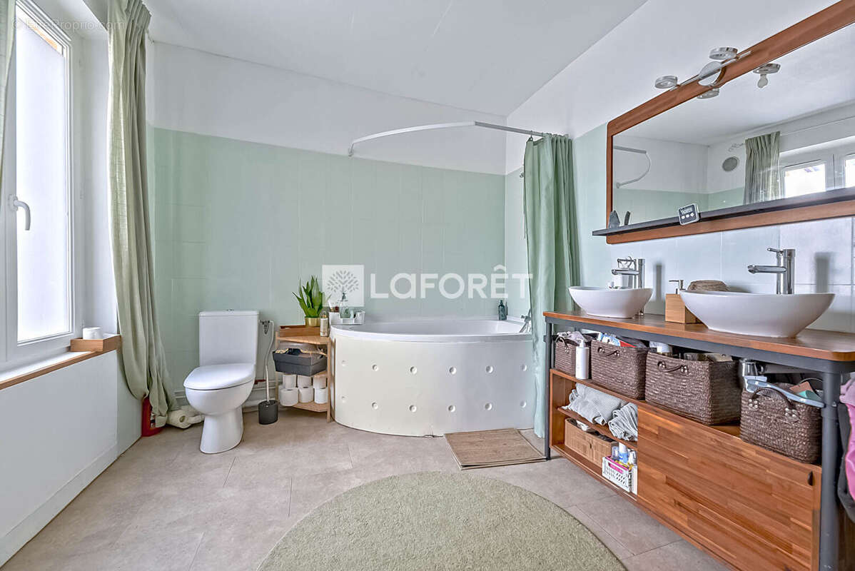 Maison à BEAUMONT-SUR-OISE