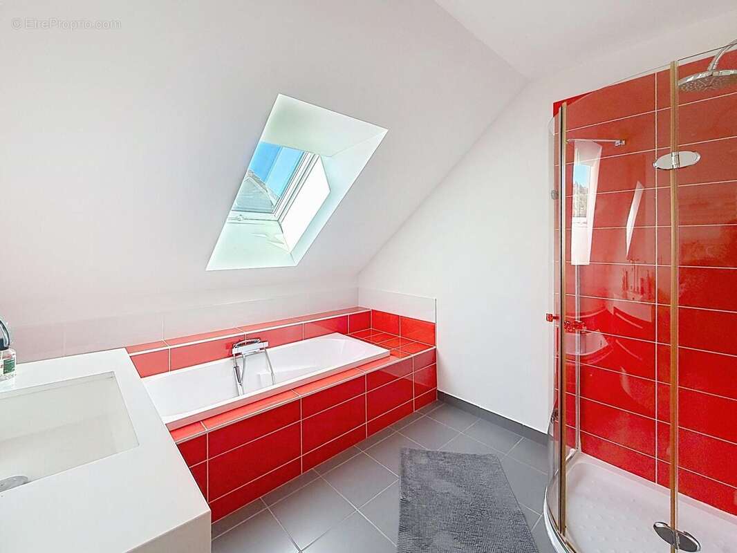 Maison 193 m² à Gennes  - photo 9