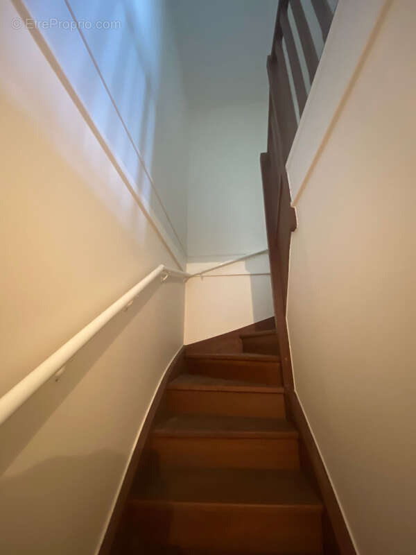 Appartement à COURBEVOIE