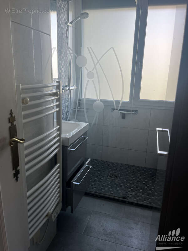 Nouveau maison de plain pied avec trois chambres - photo 5