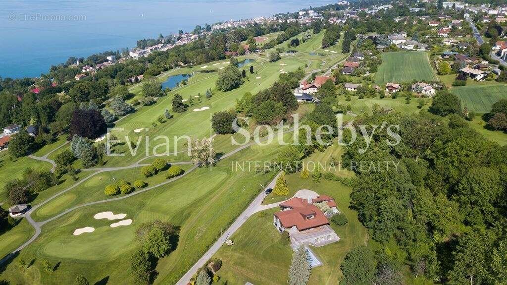 Villa d'architecte en plein coeur du golf d'evian - photo 4