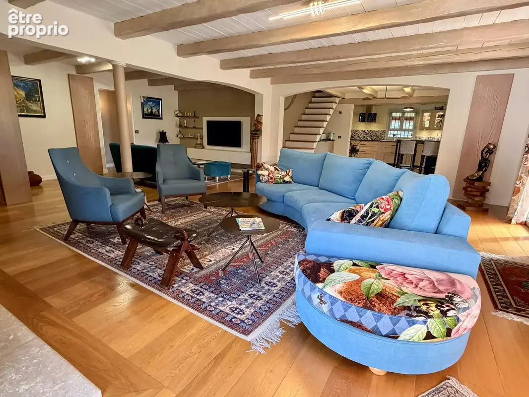 Élégante propriété avec villa principale, mazet en pierres et piscine - photo 24