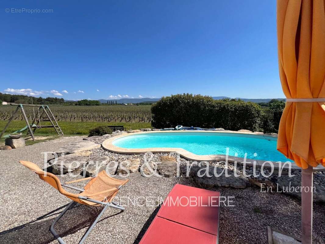 Maison à ROUSSILLON