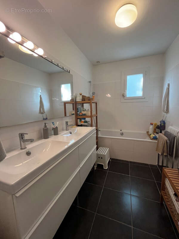 Maison à DONNEVILLE