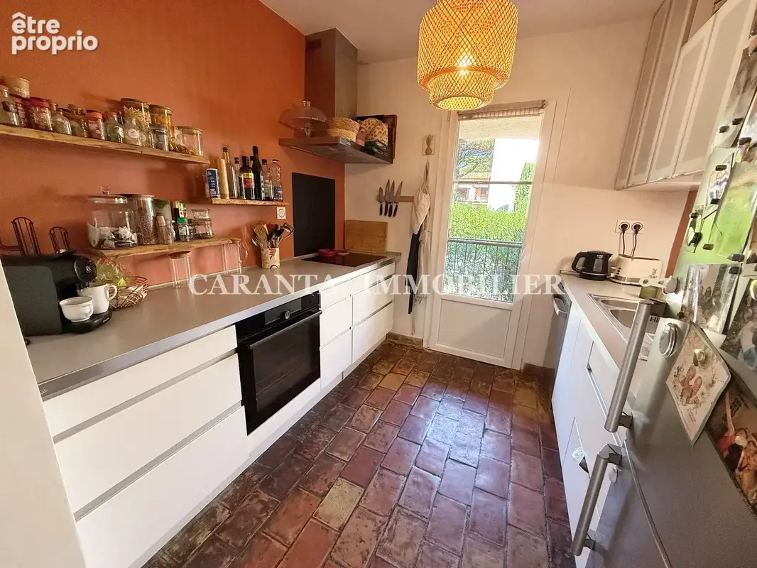 Vente appartement 4 Pièces Les ISSAMBRES proche plage et centre ville, résidence avec piscine - photo 4