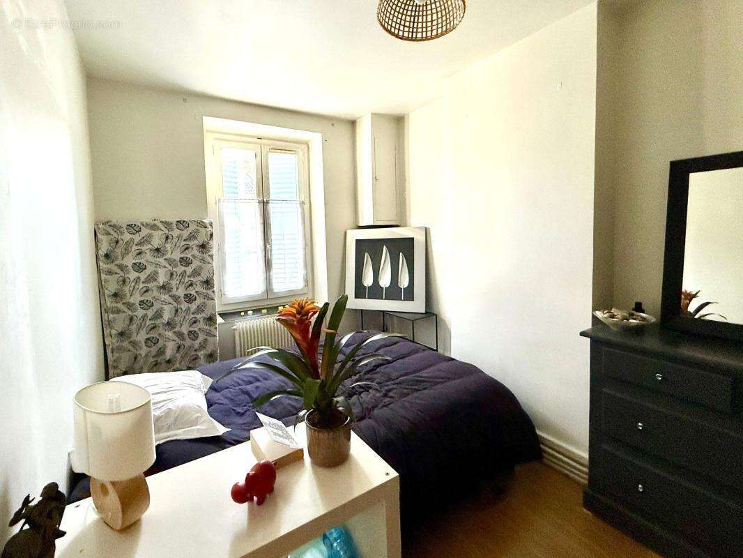 Appartement à FONTAINES-SUR-SAONE