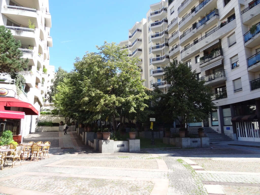 Residence services courbevoie hesperides appartement 2 pieces - photo 3