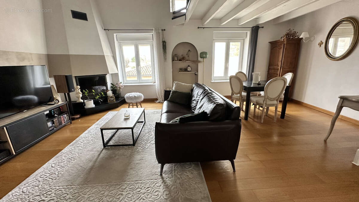 Appartement à BEAUMONT-LES-VALENCE
