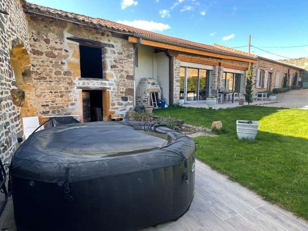 Maison à CHATILLON