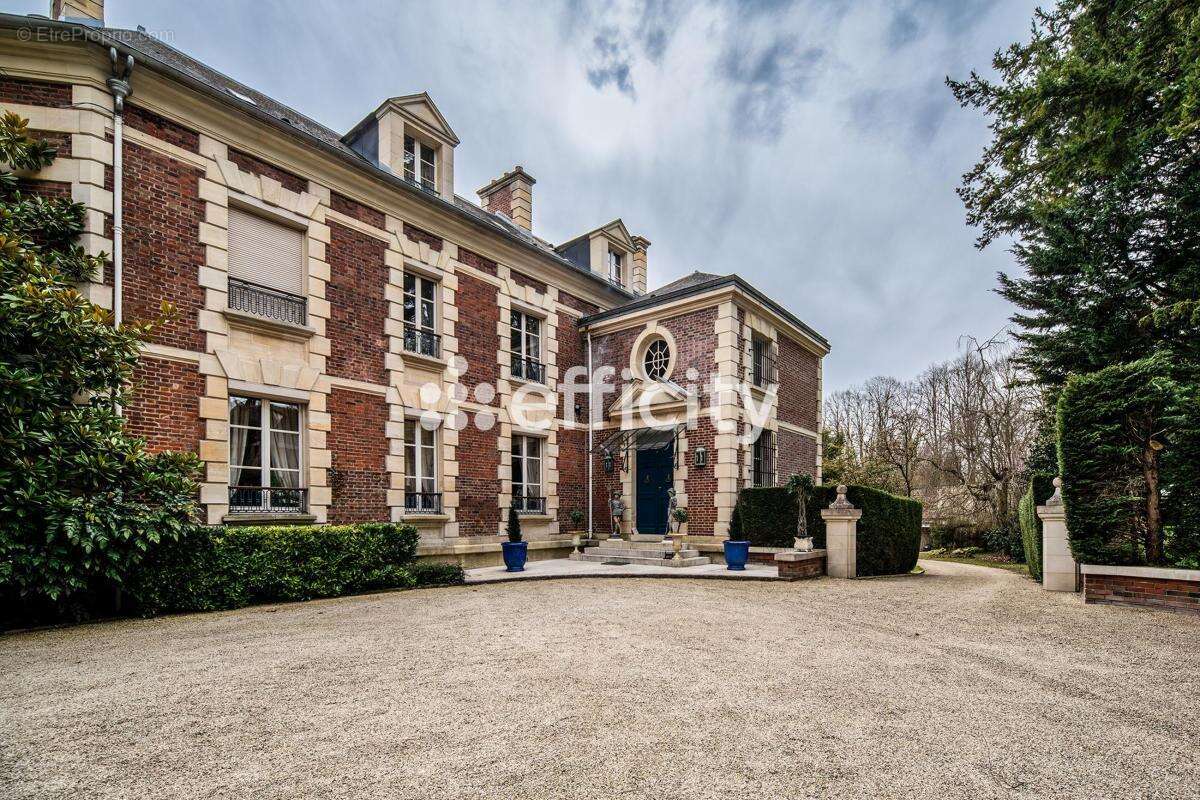 Maison 481 m² à Gouvieux  - photo 3