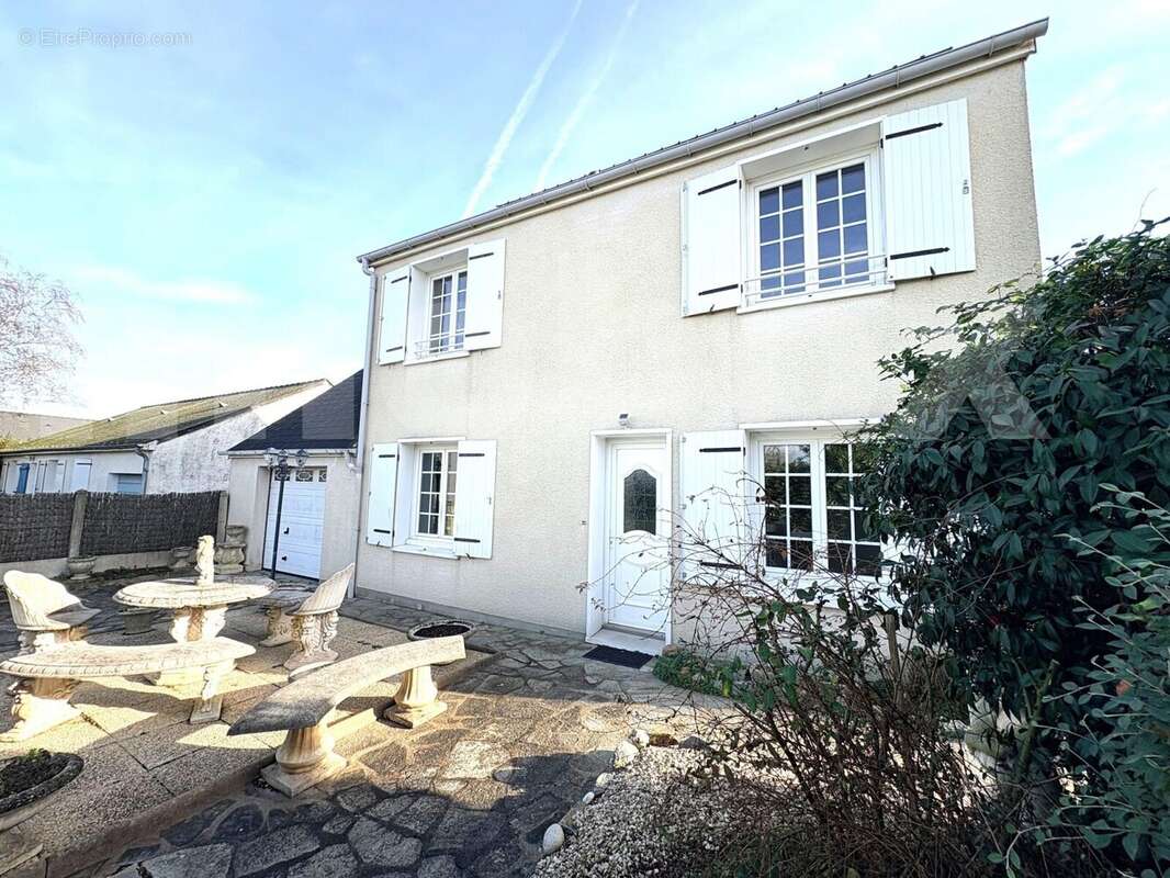 IMG_3694 - Maison à SAINT-GEREON