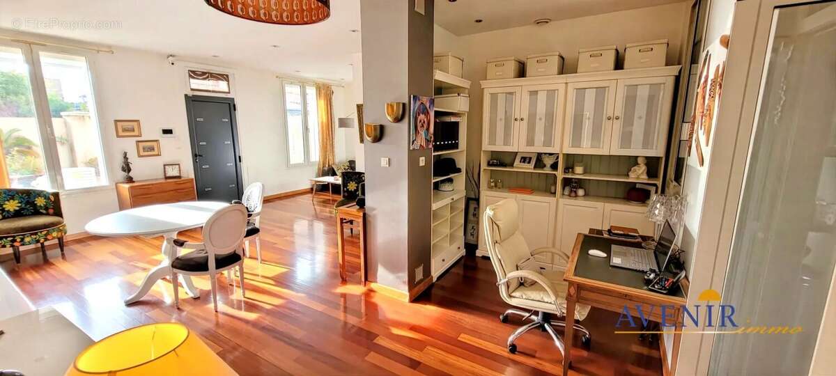 Appartement à MARSEILLE-12E