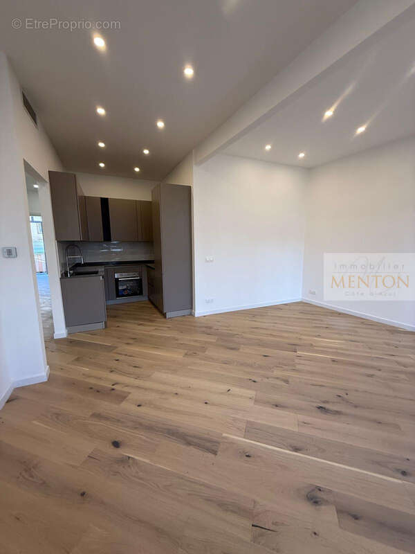 Appartement à MENTON