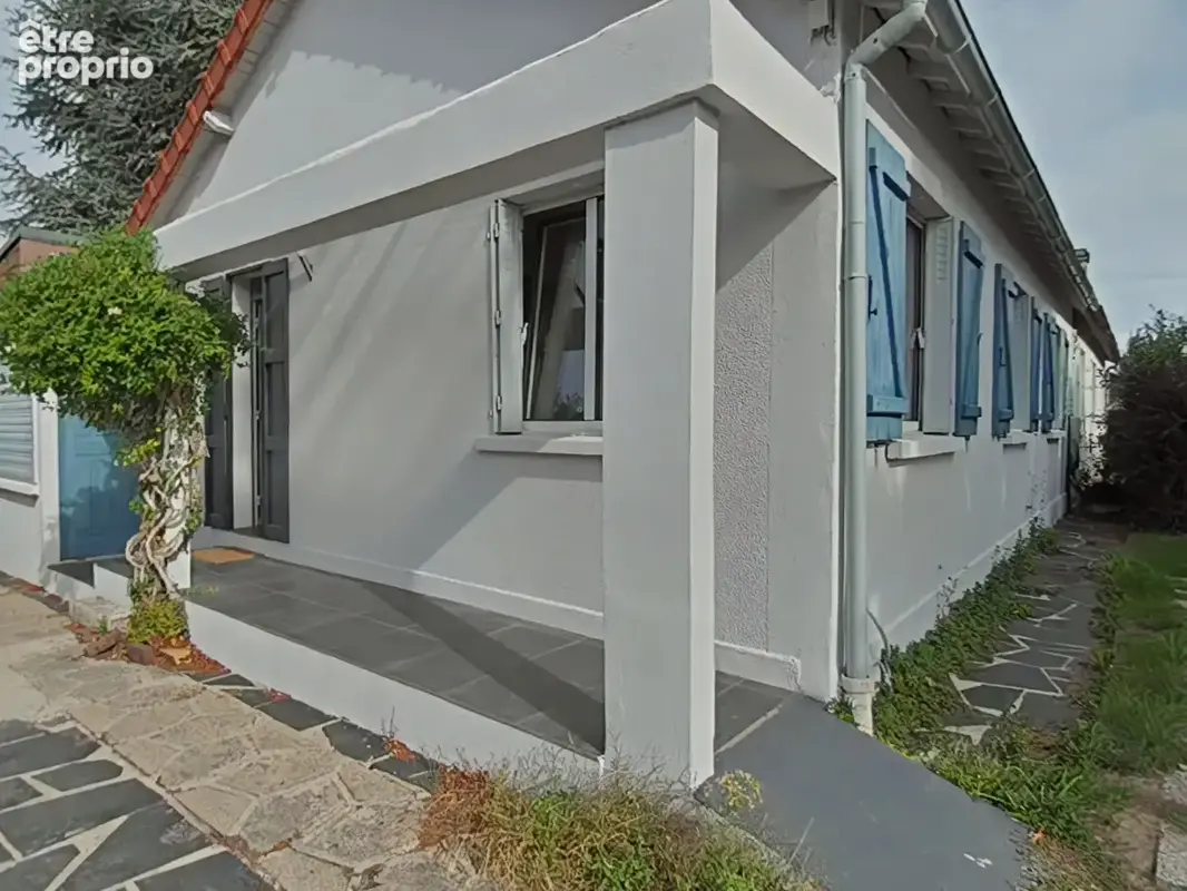 Maison de plain-pied 5 pièces, 99 m²,  4 chambres, terrain de 561 m²  FONTENAY LE FLEURY - photo 7