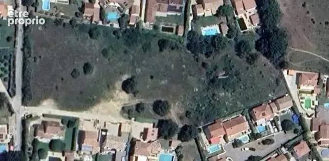 Terrain 752 m² à Lauris  - photo 3