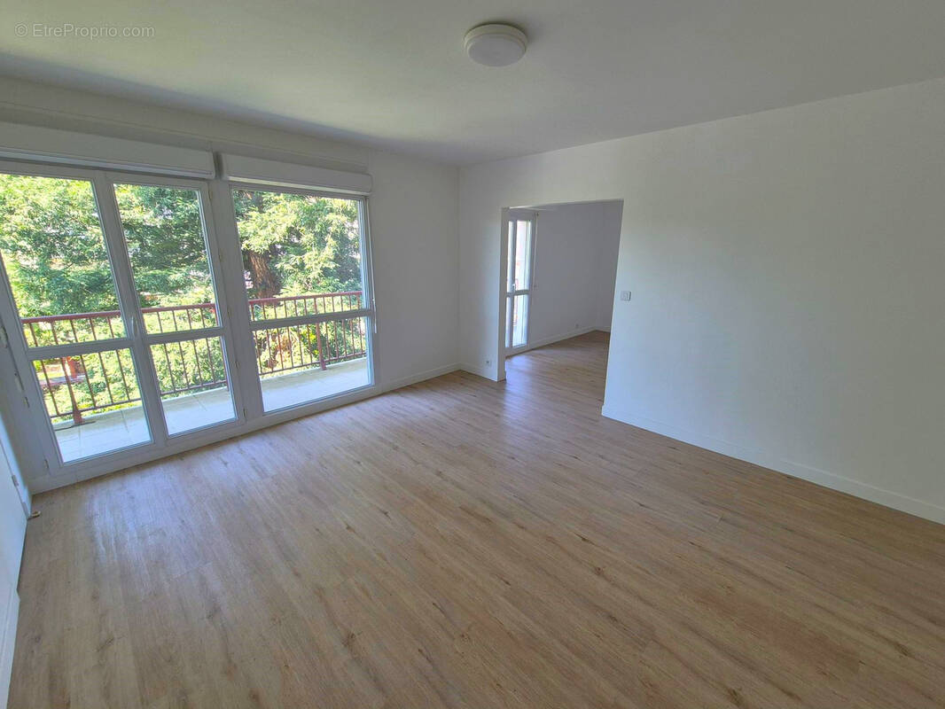 Appartement à VELIZY-VILLACOUBLAY