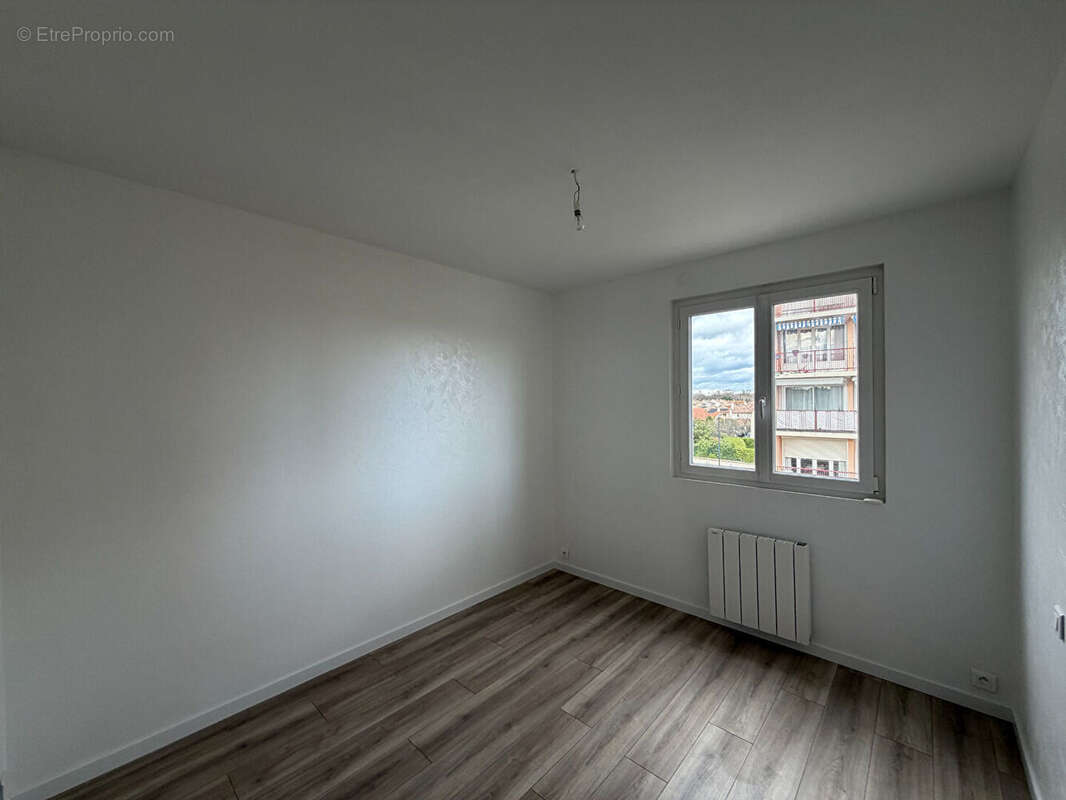 Appartement à GUILHERAND-GRANGES