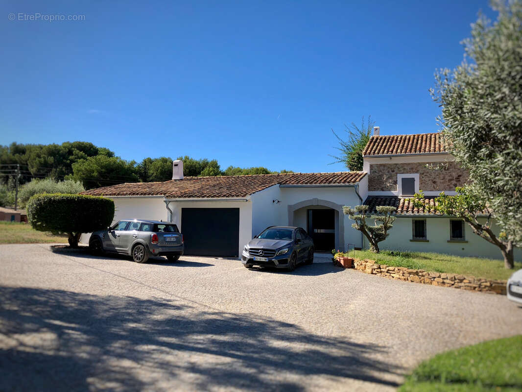 Maison à SIX-FOURS-LES-PLAGES