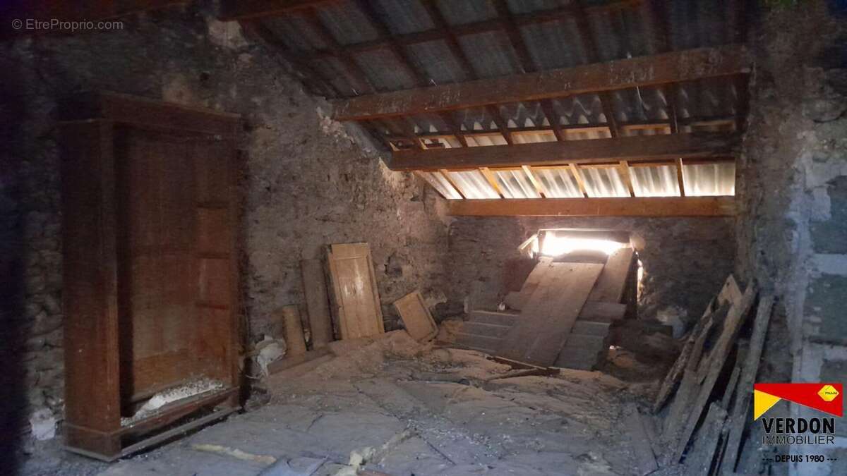 Appartement à SAINT-ANDRE-LES-ALPES