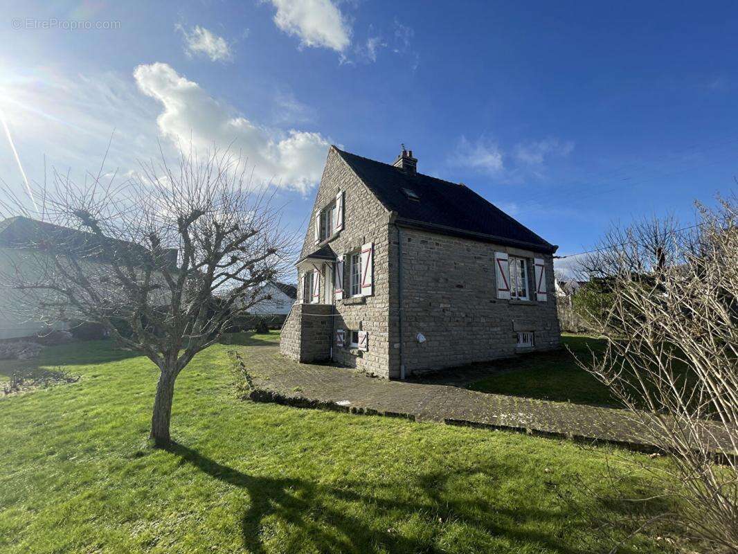 Maison à RIEC-SUR-BELON