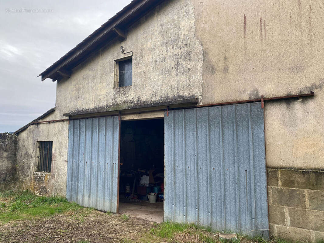 Maison à SAINT-EMILION