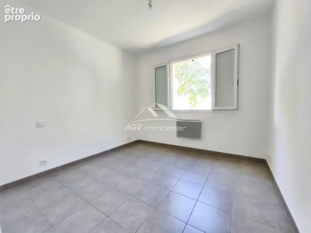 Lézan, maison plain pied, 2 chambres + 1 bureau, terrain clos - photo 8