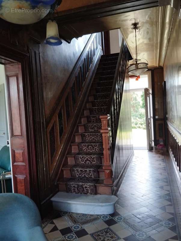 Maison à AVESNES-SUR-HELPE