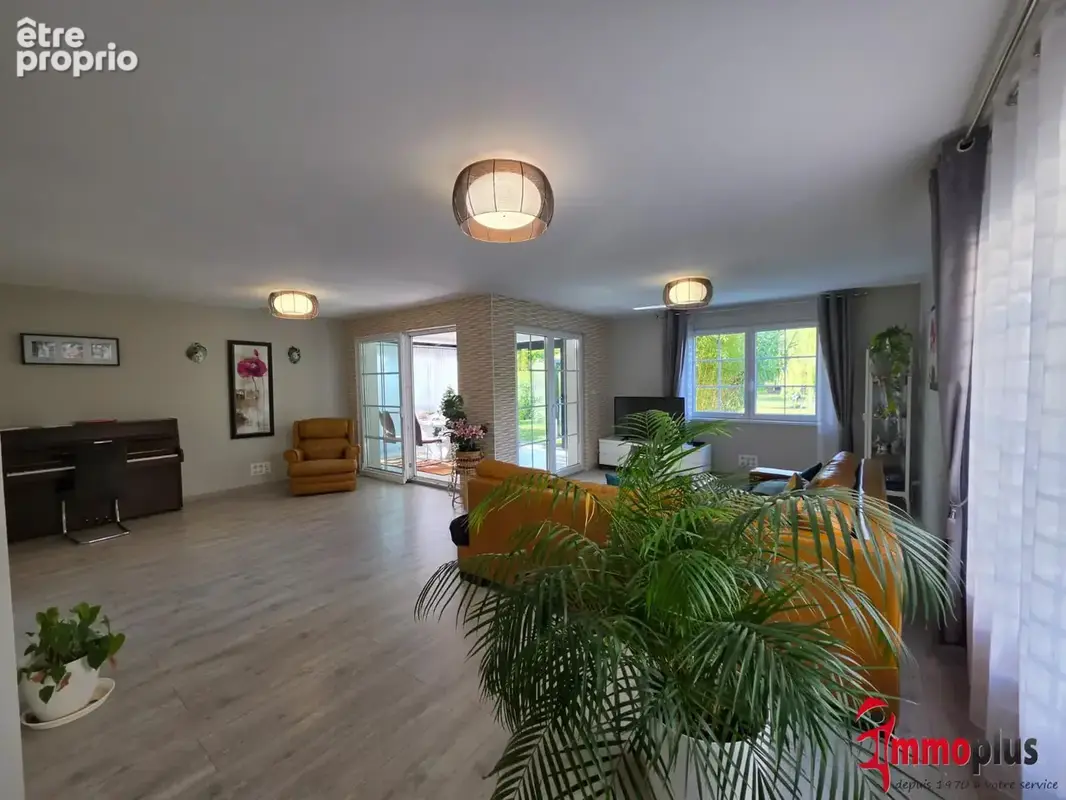 Village-Neuf : Maison - 6 pièces - 157 m2 - photo 13