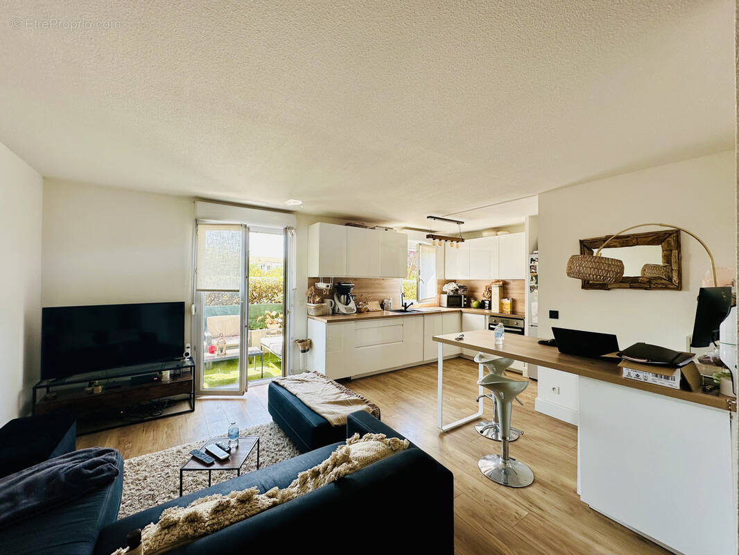 Appartement à LATTES