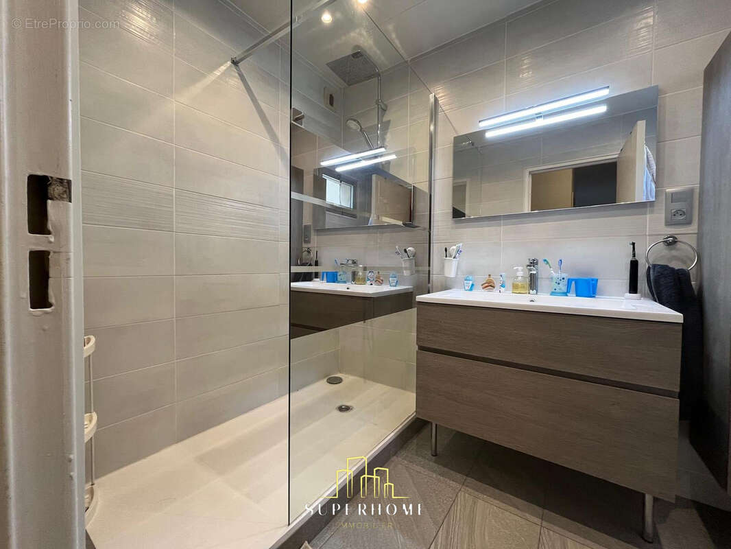 Appartement à MARSEILLE-10E