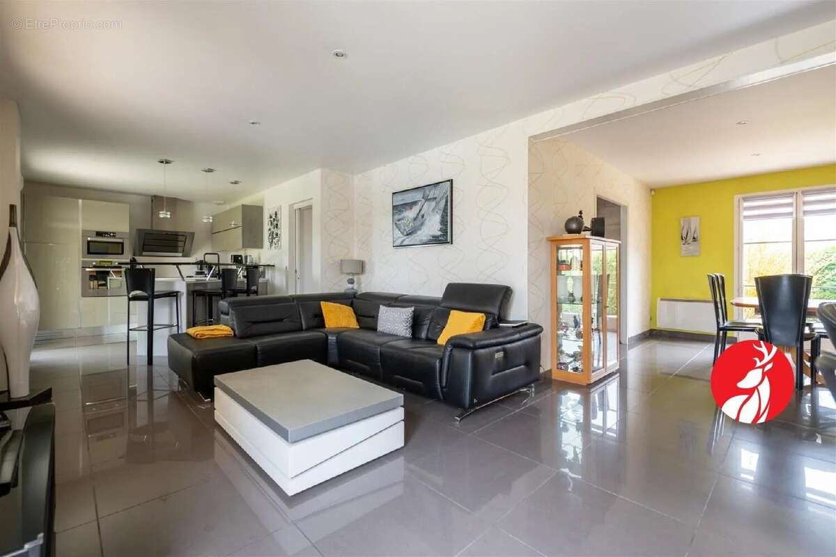 Maison à NOISY-SUR-ECOLE