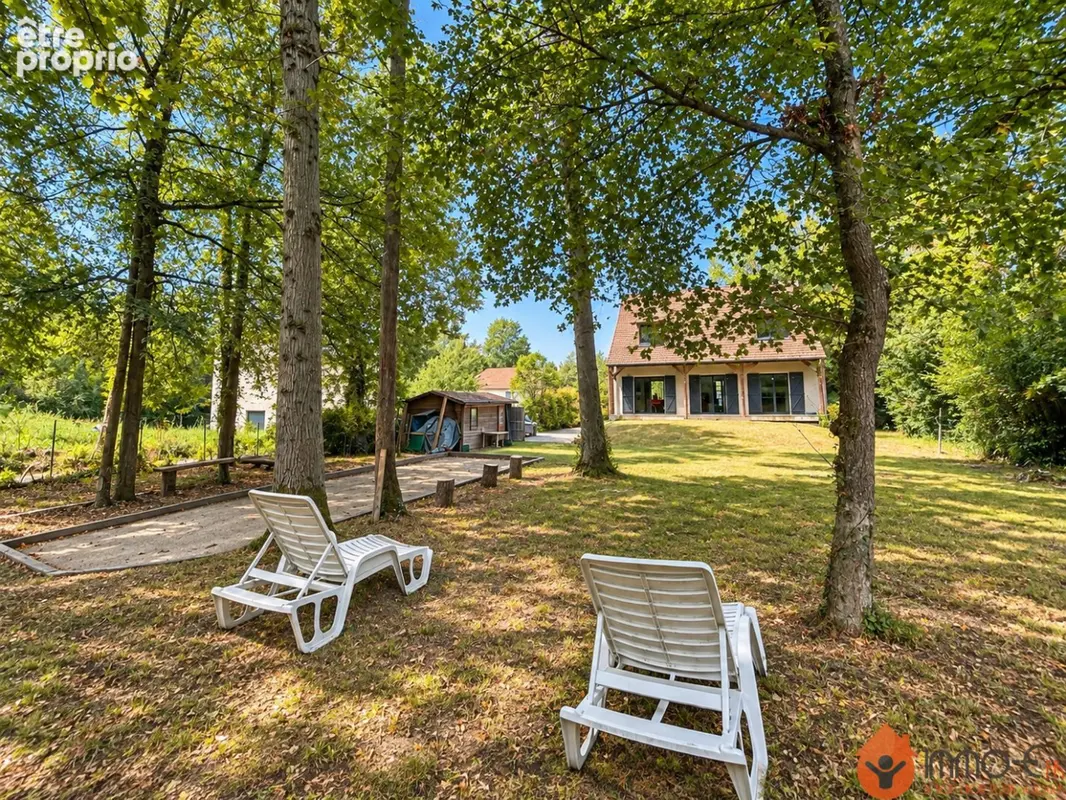 Maison 140 m² à Conde-Sainte-Libiaire  - photo 6