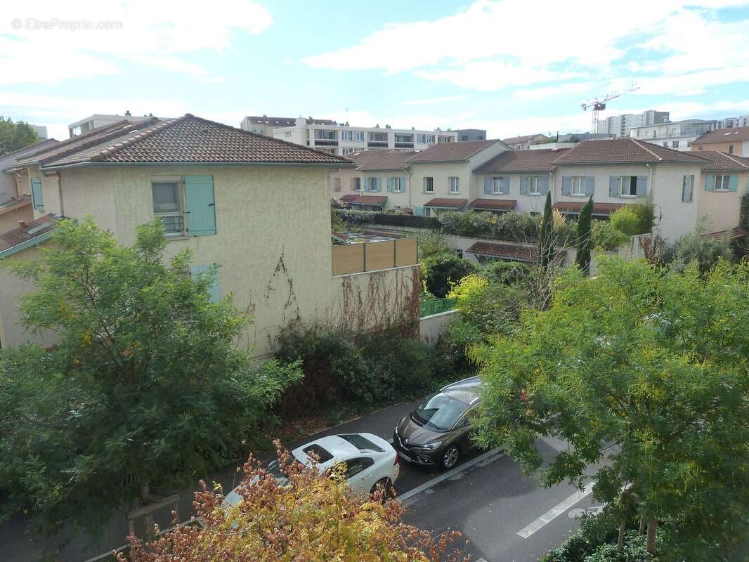 Appartement à LYON-8E