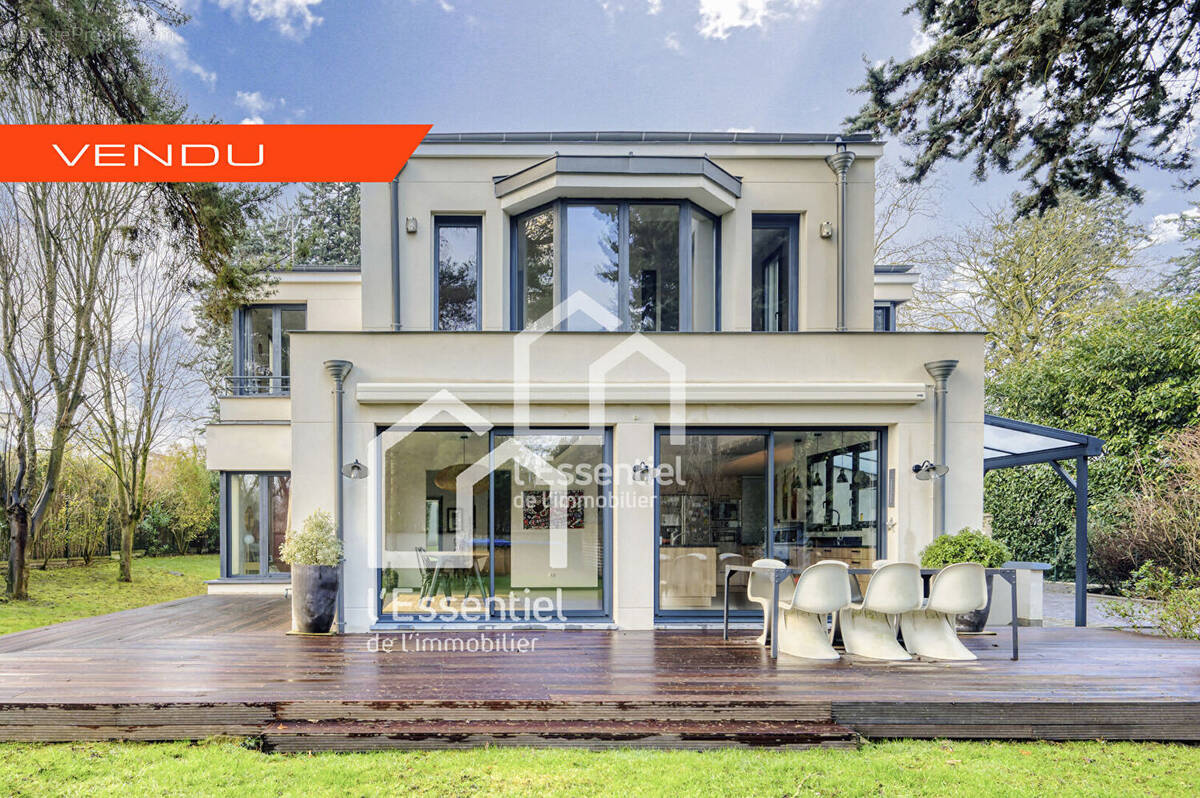 Maison à MAISONS-LAFFITTE