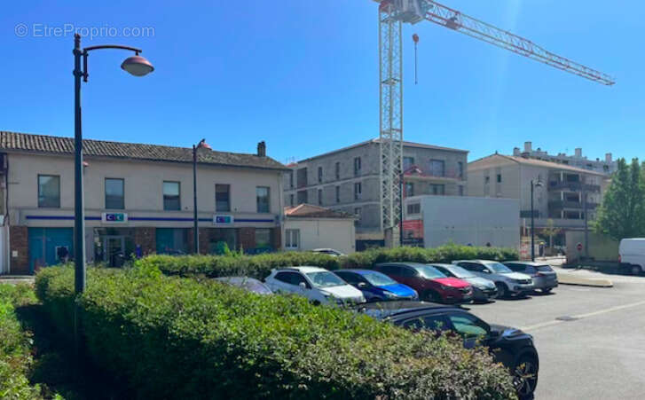 Commerce à JASSANS-RIOTTIER