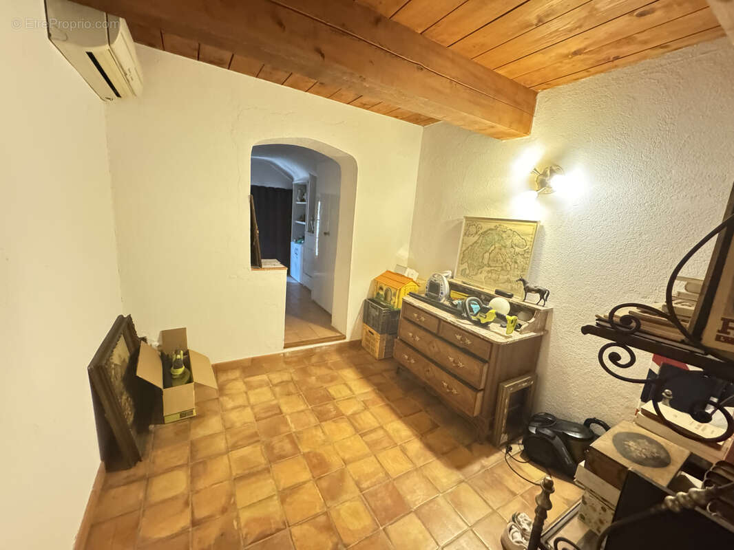 Maison à REGUSSE